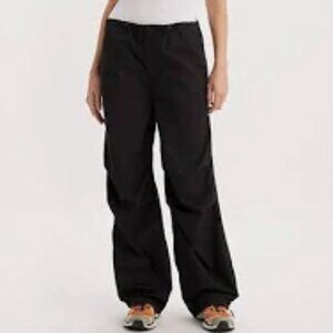 Levi's Parachute Pants Size M